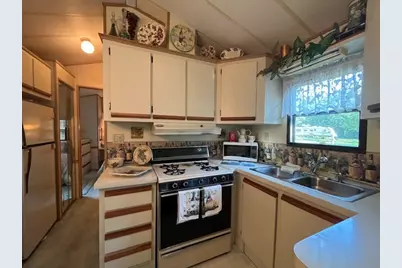 2795 E 28th Lot 235 Road, Seneca, IL 61360 - Photo 8