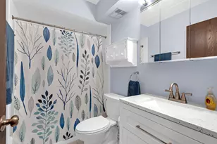 7010 W 110th St, Worth, IL 60482 - Photo 20