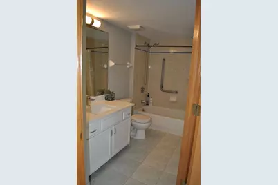 5005 W Warren Street #607, Skokie, IL 60076 - Photo 14