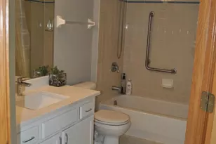 5005 W Warren St, Skokie, IL 60076 - Photo 14