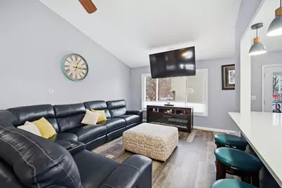 1032 Oak Tree Trail, Lake Villa, IL 60046 - Photo 10