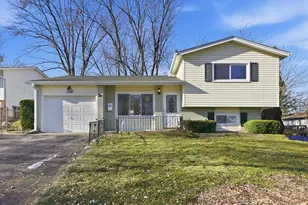 1388 Jill Ct, Glendale Heights, IL 60139 - Photo 1