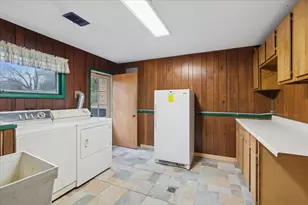 5440 S Edgewood Ave, La Grange Highlands, IL 60525 - Photo 12