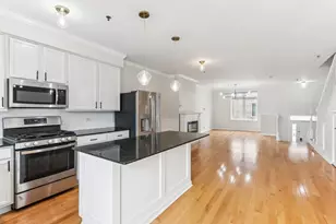 183 N East River Rd, Des Plaines, IL 60016 - Photo 10