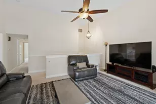 276 Old Barn Rd, Barrington, IL 60010 - Photo 6