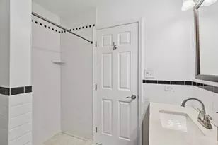 276 Old Barn Rd, Barrington, IL 60010 - Photo 18