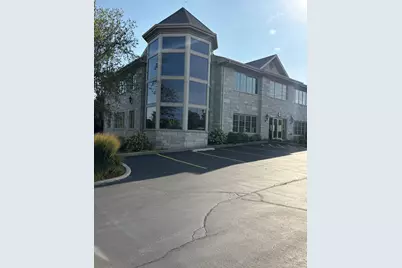 739 E North Avenue, Glendale Heights, IL 60139 - Photo 2