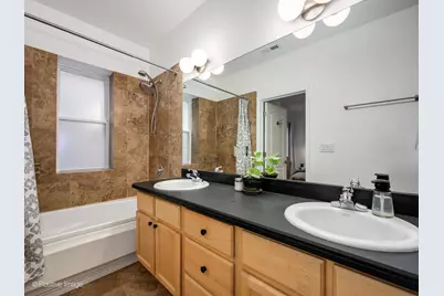 2537 N Hamlin Avenue #1N, Chicago, IL 60647 - Photo 16