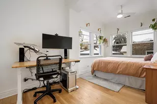 2537 N Hamlin Ave, Chicago, IL 60647 - Photo 12