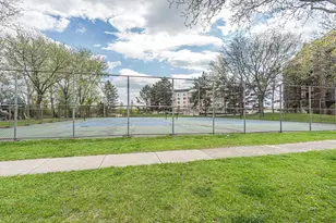 263 S Clubhouse Dr, Palatine, IL 60074 - Photo 20