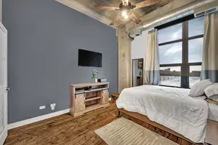 811 W 15th Pl, Chicago, IL 60608 - Photo 12