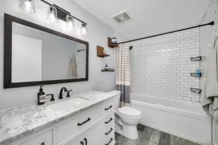 811 W 15th Pl, Chicago, IL 60608 - Photo 16