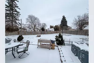 1126 W Stover Street, Freeport, IL 61032 - Photo 34