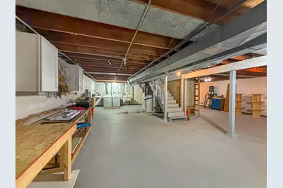 1126 W Stover Street, Freeport, IL 61032 - Photo 30