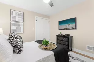 8549 S Indiana Ave, Chicago, IL 60619 - Photo 12