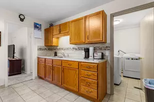 2801 Lawndale Dr, Champaign, IL 61821 - Photo 10