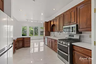 650 Justin Ct, Bourbonnais, IL 60914 - Photo 8