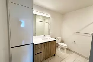 313 W Wolf Point Plaza, Chicago, IL 60654 - Photo 10