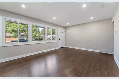 15519 Elm Street, South Holland, IL 60473 - Photo 6