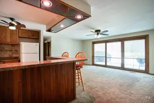 1133 Royal St George Dr, Naperville, IL 60563 - Photo 6