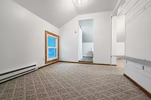 327 W Garfield St, Freeport, IL 61032 - Photo 34