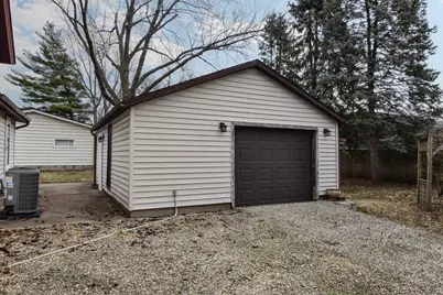 301 E Douglas Street, Saint John, IL 61873 - Photo 32