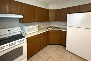 6305 Joliet Rd, Countryside, IL 60525 - Photo 4