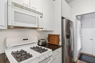 1515 Monroe St, Evanston, IL 60202 - Photo 10