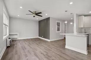 1303 W Estes Ave, Chicago, IL 60626 - Photo 2