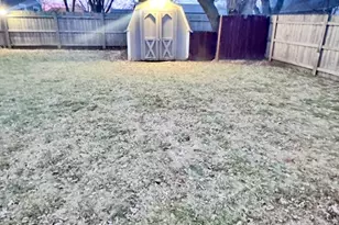 4 Ingleshire Rd, Montgomery, IL 60538 - Photo 8