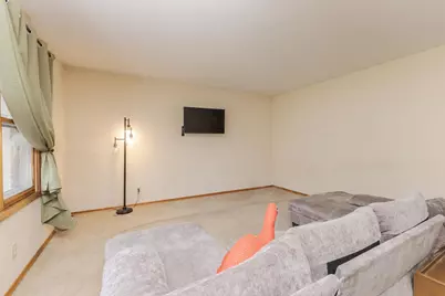 118 Gottlieb Court, Creve Coeur, IL 61610 - Photo 6