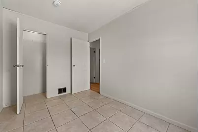 215 Mayfield Drive, Streamwood, IL 60107 - Photo 22