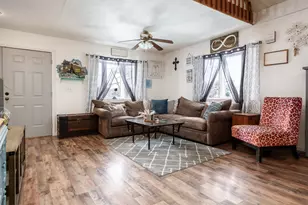 1020 W Perry St, Belvidere, IL 61008 - Photo 12