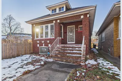 8116 S Marquette Avenue, Chicago, IL 60617 - Photo 2