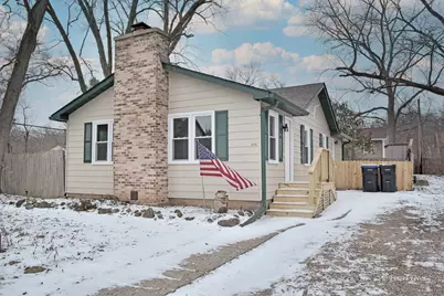 309 Glenwood Avenue, McHenry, IL 60051 - Photo 1