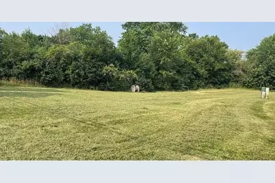 226 Bluff Court, Grayslake, IL 60030 - Photo 1