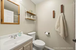2221 Woodland Cir, Naperville, IL 60565 - Photo 18
