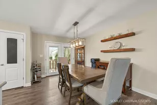 2221 Woodland Cir, Naperville, IL 60565 - Photo 6