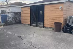 1534 E 86th Pl, Chicago, IL 60619 - Photo 16