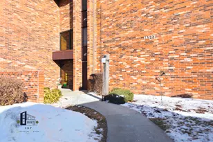 14533 Walden Ct, Oak Forest, IL 60452 - Photo 2
