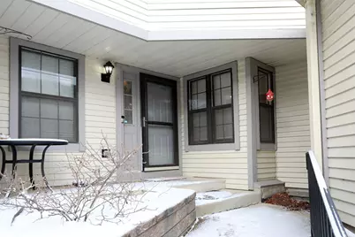 966 N Auburn Woods Drive #0, Palatine, IL 60067 - Photo 2