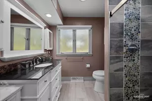 1002 Bruce Dr, Elgin, IL 60120 - Photo 16