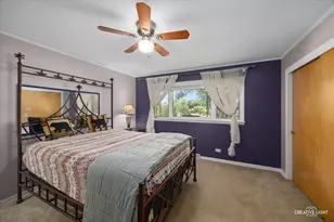 1002 Bruce Dr, Elgin, IL 60120 - Photo 14