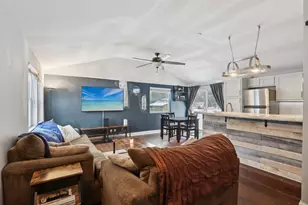 4609 W Shore Dr, Wonder Lake, IL 60097 - Photo 4