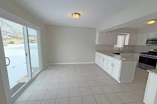 620 Larkspur Ln, Matteson, IL 60443 - Photo 10