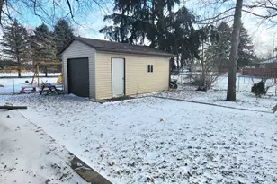 10227 Blazer Ct, Machesney Park, IL 61115 - Photo 16