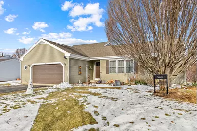 742 Chestnut Lane, Marengo, IL 60152 - Photo 1