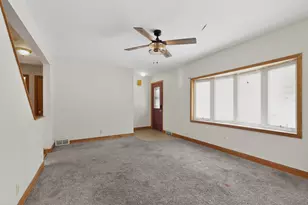 560 Beckman Dr, Kankakee, IL 60901 - Photo 8