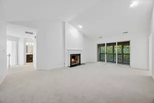 179 Foxborough Pl, Burr Ridge, IL 60527 - Photo 2