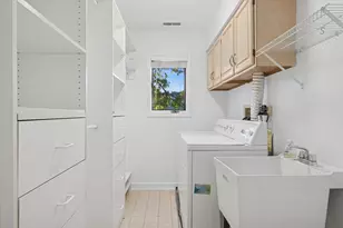 179 Foxborough Pl, Burr Ridge, IL 60527 - Photo 14